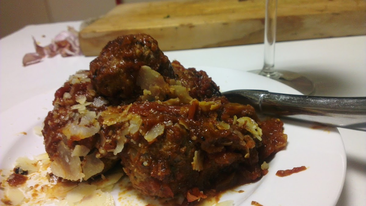 cheese filled beef meatballs