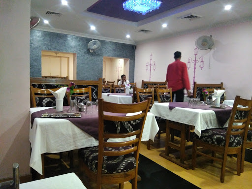 Maheshwari Restaurant, 17-D, Bharat Hotel Building, Shopping Center,, Gumanpura Road, Kota, Rajasthan 324007, India, Vegetarian_Restaurant, state AP