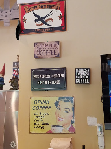 Coffee Shop «Issaquah Coffee Company», reviews and photos, 317 NW Gilman Blvd #47, Issaquah, WA 98027, USA