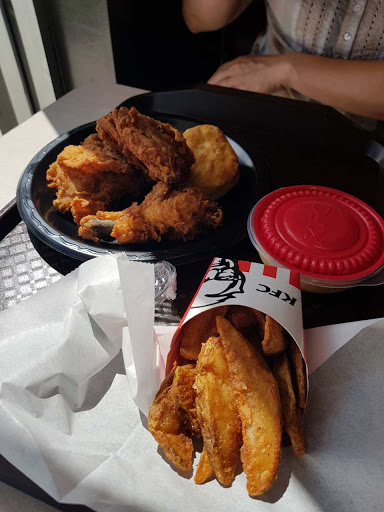 Fast Food Restaurant «KFC», reviews and photos, 16215 NE 15th Ave, North Miami Beach, FL 33162, USA