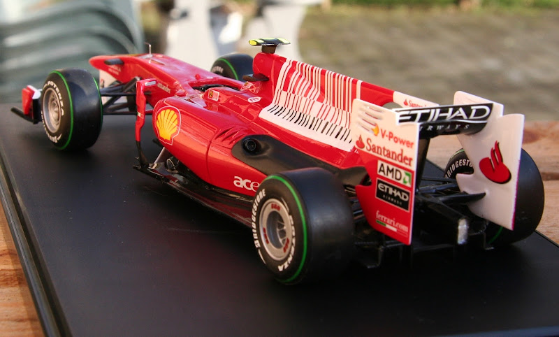 Ferrari F10 - Revell 1/24 2011-12-30%2520056