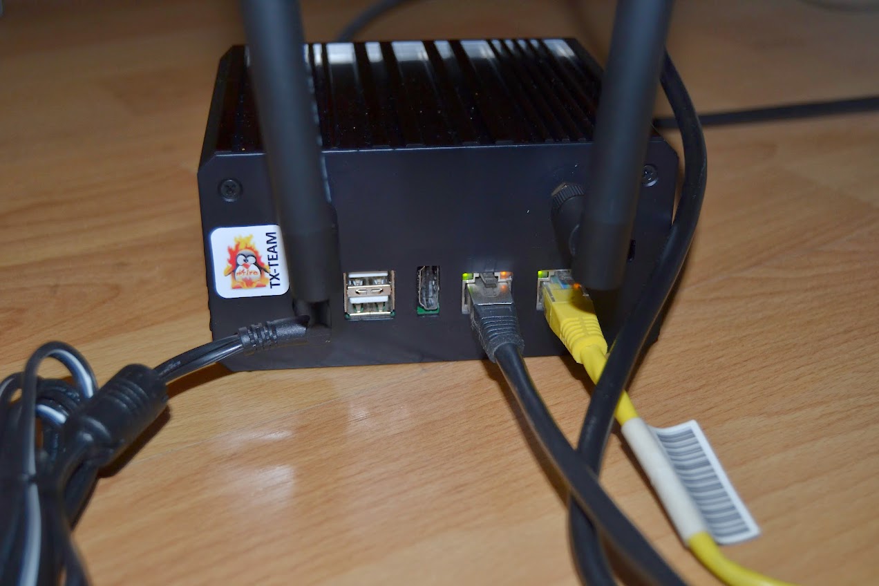 IPFire Prime Box Rear