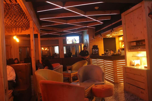 Zucca Lounge, 25, Jatin Bagchi Road, CIT Scheme 47, lake Terrace, Gariahat, Kolkata, West Bengal 700029, India, Lounge, state WB