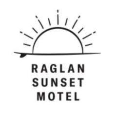 Raglan Sunset Motel logo