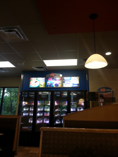 Fast Food Restaurant «Dairy Queen Restaurant», reviews and photos, 2300 Buckthorne Pl, The Woodlands, TX 77380, USA