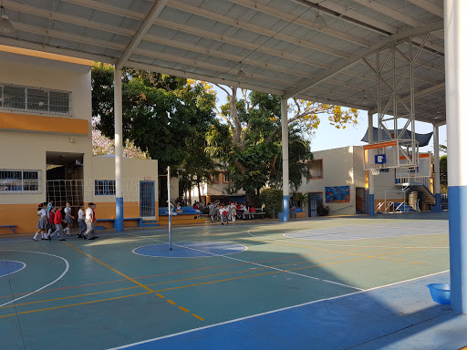 Colegio Anáhuac, Palma Ruvelina 53, Palmas, 28017 Colima, Col., México, Escuela privada | COL