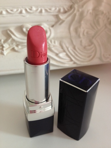 The Other Words: Rouge Dior Nude - 553 Sillage