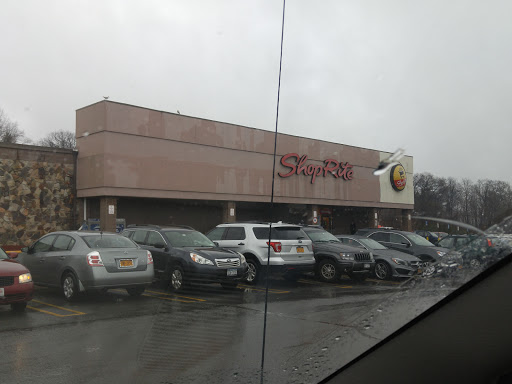 Grocery Store «ShopRite of Newburgh», reviews and photos, 88 N Plank Rd #1, Newburgh, NY 12550, USA