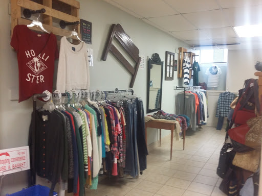 Thrift Store «3rd & Wooster Threads», reviews and photos, 301 N Wooster Ave, Dover, OH 44622, USA