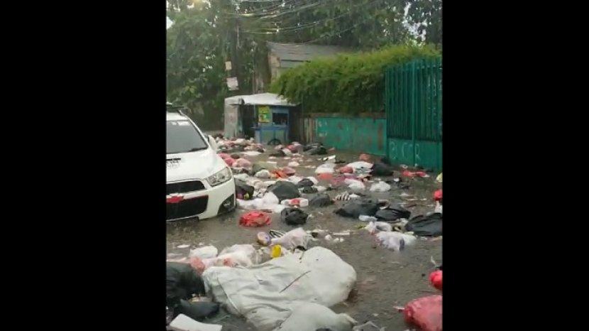 Garbage Flood in Bogor (Tribunnews Bogor)