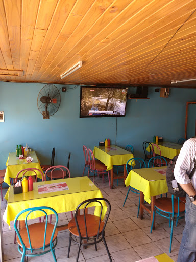 Restaurante Donde Henry´s, Ruta 126, Quirihue, Región del Bío Bío, Chile, Comida | Bíobío