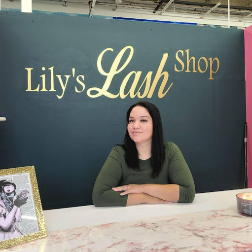 Lily's Lash Shop logo