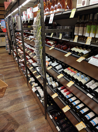 Wine Store «Total Wine & More», reviews and photos, 17300 W Bluemound Rd #200, Brookfield, WI 53045, USA