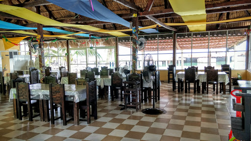 Restaurante Yahani, Calle 6 de Enero, Agrarista, Isla Aguada, Camp., México, Restaurantes o cafeterías | NL