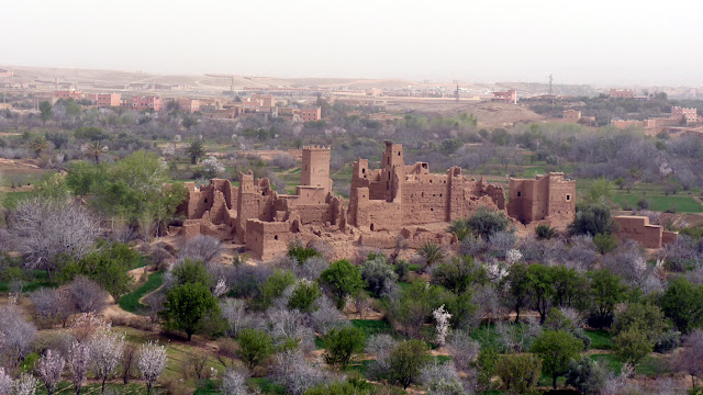 Ruta de las mil kasbahs con niños - Blogs de Marruecos - 10 De Merzouga a Ouarzazate (6)