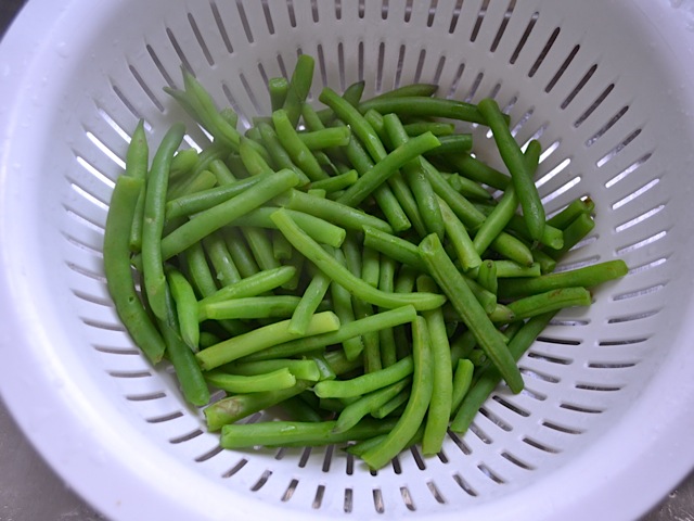 drain green beans