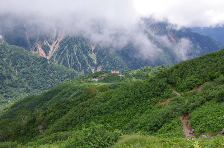 八方ゴンドラ乗り場