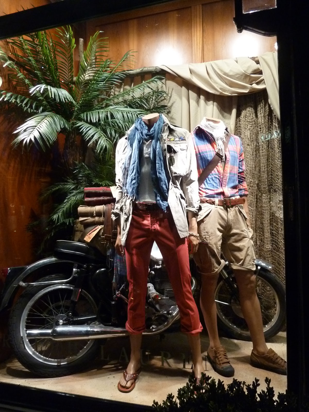 CHAD'S DRYGOODS: ANTWERP STORES @ NIGHT