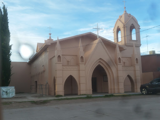 Parroquia Santa Cruz, Octavio Paz 206, Dublan, 31710 Nuevo Casas Grandes, Chih., México, Iglesia católica | CHIH