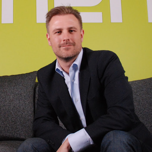 Bineros grundare blir ny betydande ägare i Online Group - Oniva