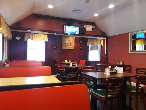 Breakfast Restaurant «Red Maple Restaurant», reviews and photos, 526 Pawtucket Ave, Pawtucket, RI 02860, USA