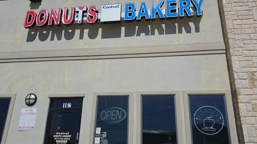 Restaurant «Central Donuts & Bakery», reviews and photos, 9500 Ray White Rd #167, Fort Worth, TX 76244, USA