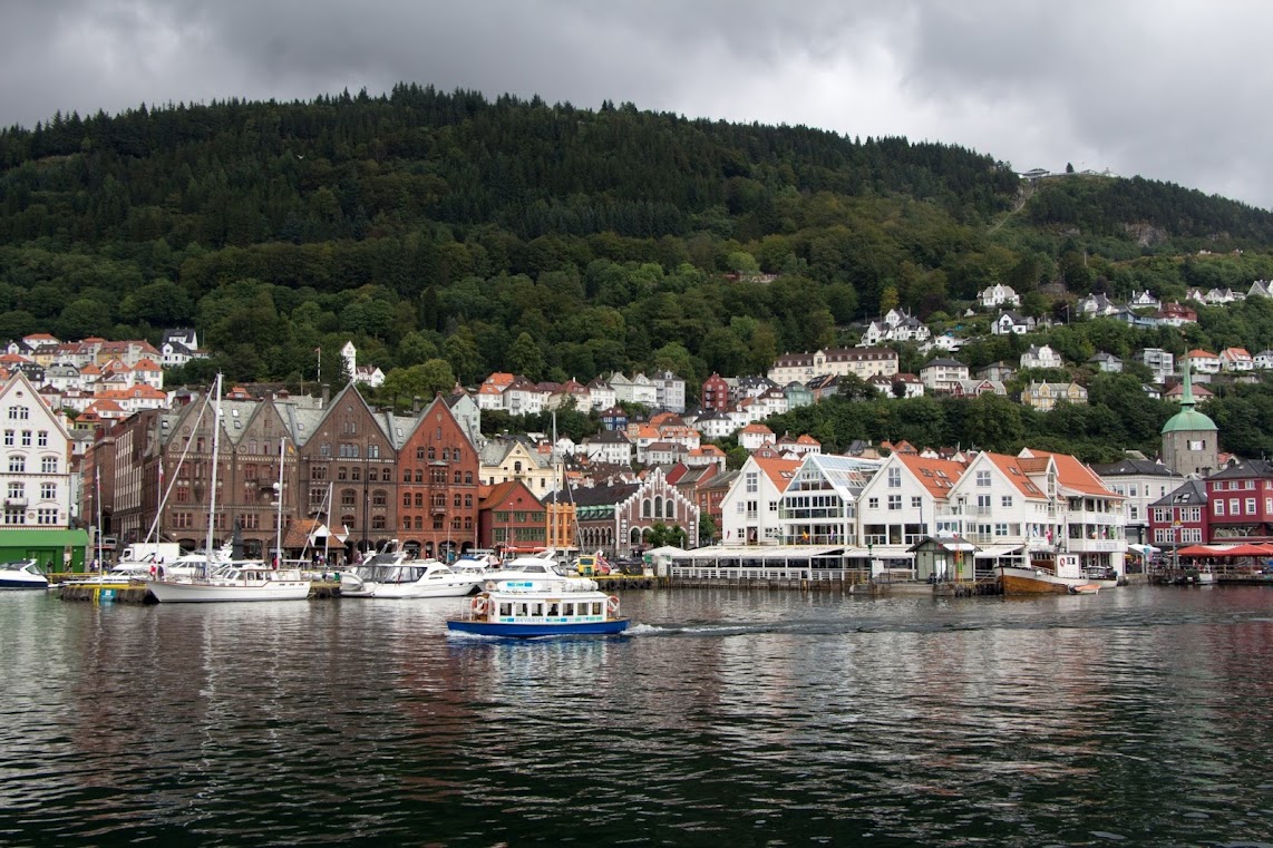 Bergen, haven met Floy heuvel