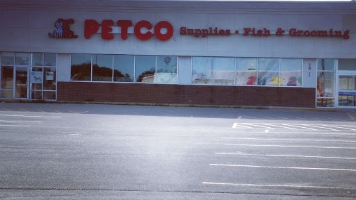 Pet Supply Store «Petco Animal Supplies», reviews and photos, 1311 E Army Post Rd, Des Moines, IA 50315, USA