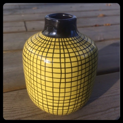 50-tals keramik: Svart och gul