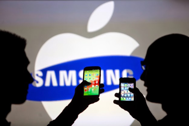 Chuyên gia Samsung: ảnh hưởng từ các bản quyền Apple mang đi kiện là không đáng kể apple-v-samsung-sign.