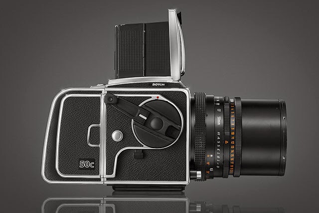 Hasselblad ra mắt lưng số CFV-50c dùng cảm biến medium format 50MP, giá 15.000 USD tinhte_Hasselblad_CFV-50c_3_copy.