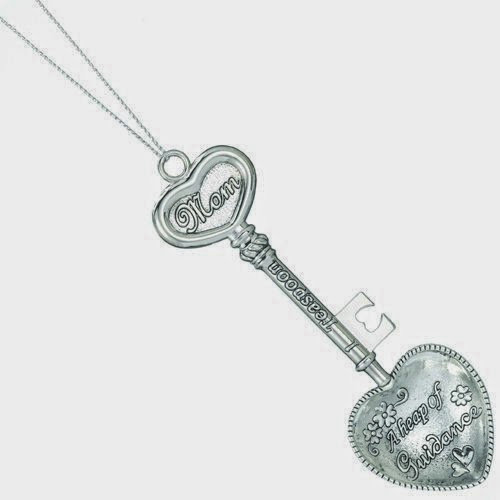Keys to Love and Friendship Ornament - Mom - A Heap of Guidance