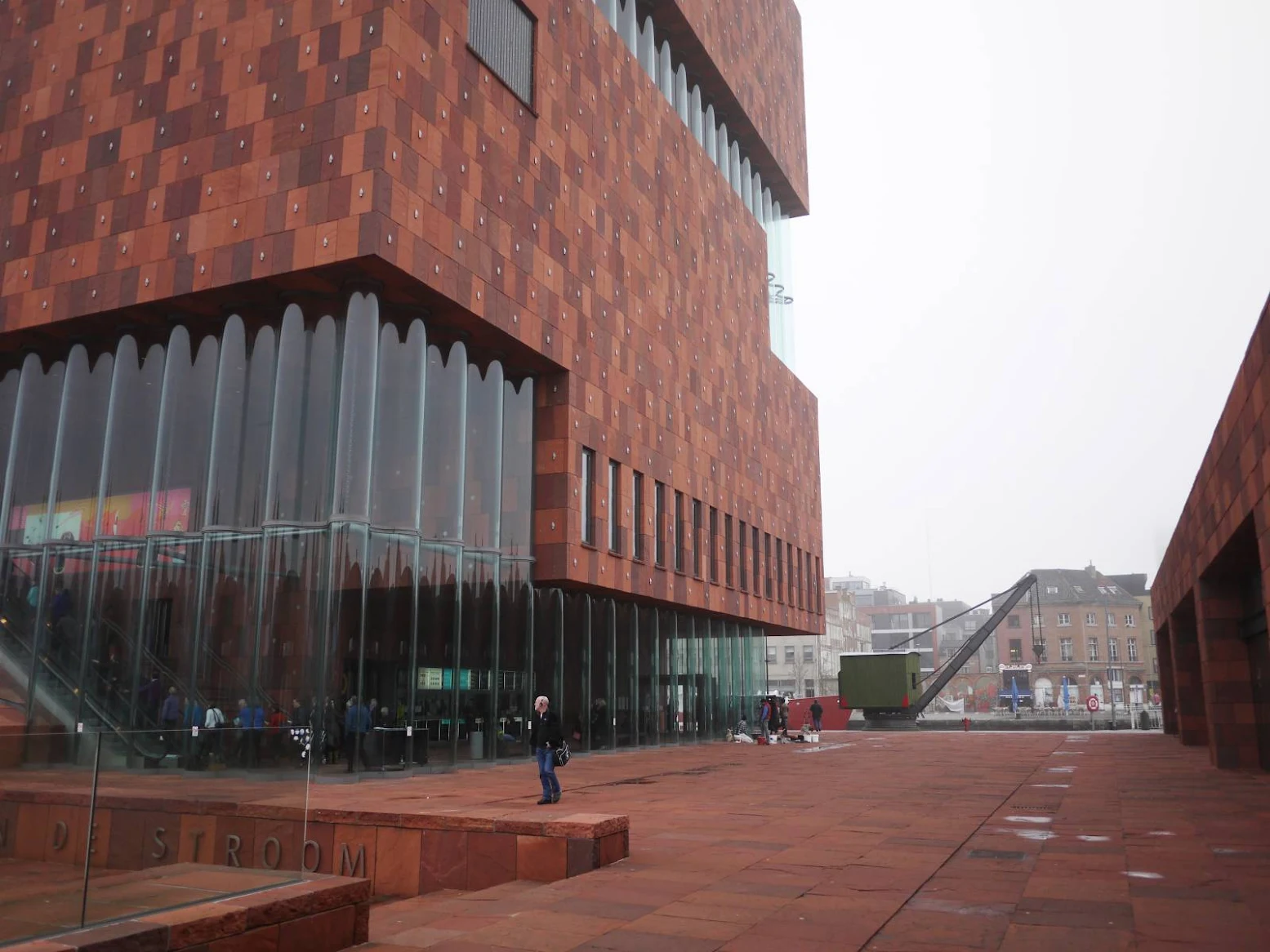 Museum aan de Stroom by Neutelings Riedijk Architects
