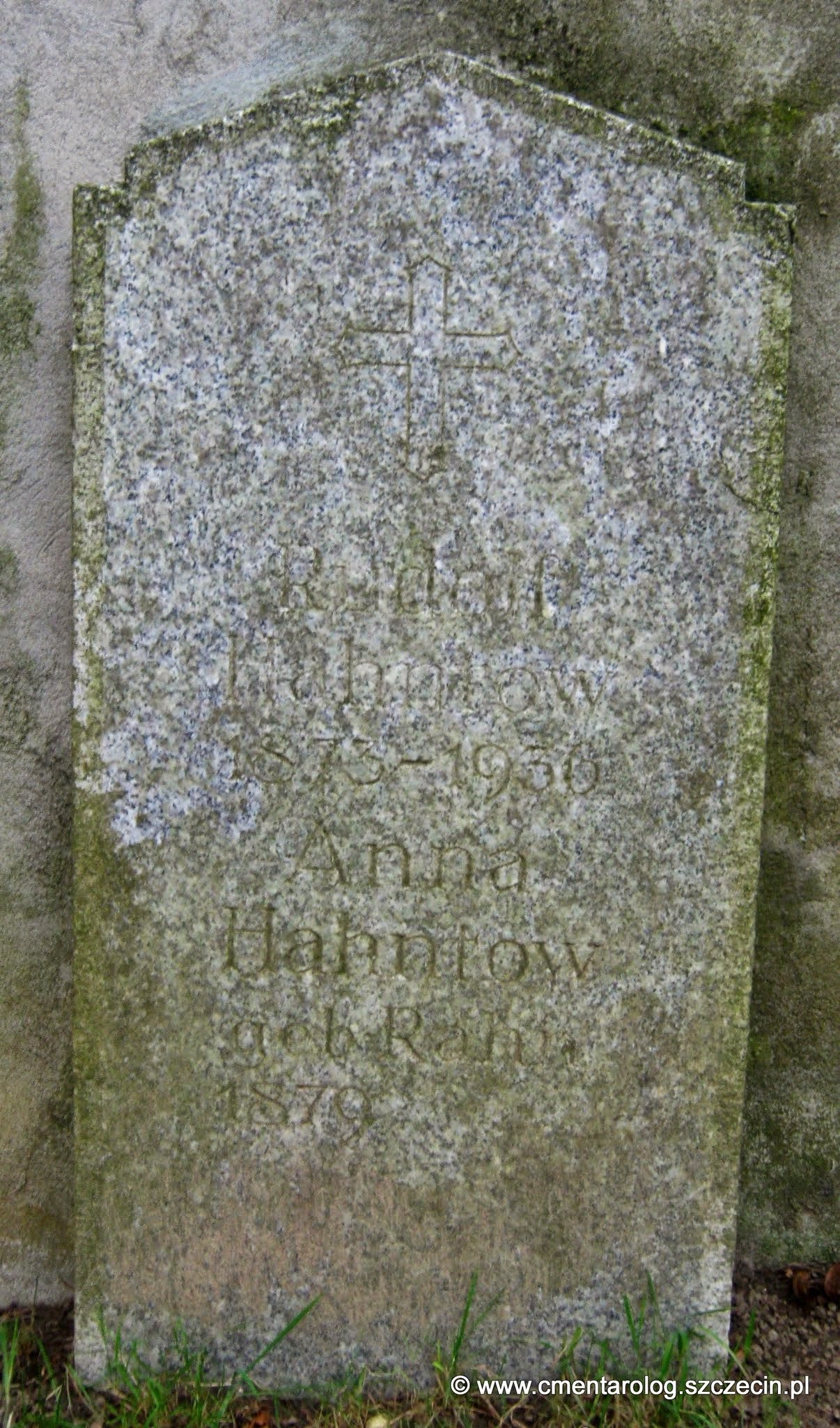 Nagrobek - Rudolf i Anna Hahntow (fot. Agata Freindorf, 2014 r.)