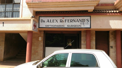 Dr. Alex R. Fernandes, Garden Centre II, Calangute - Mapusa Rd, Opposite Mapusa Police Station, Mapusa, Goa, 403507, India, Orthopaedic_surgeon, state GA