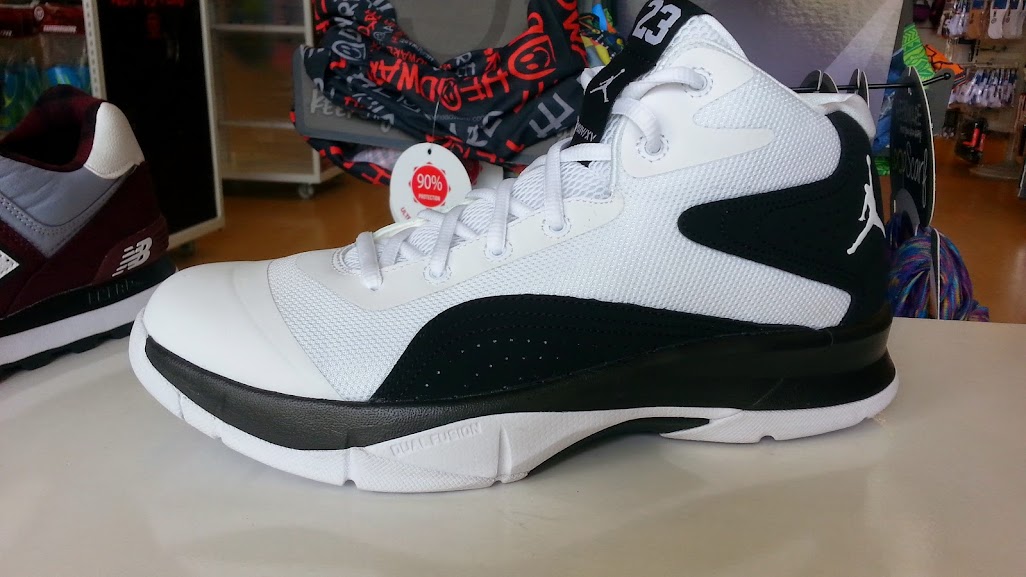 Air Jordan Court Vision 00 | the pinoy shoe review