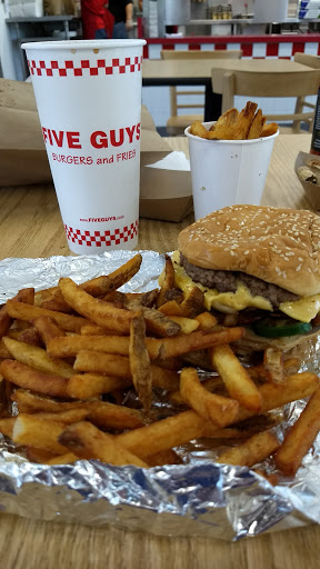 Fast Food Restaurant «Five Guys», reviews and photos, 1605 Galleria Blvd, Charlotte, NC 28270, USA