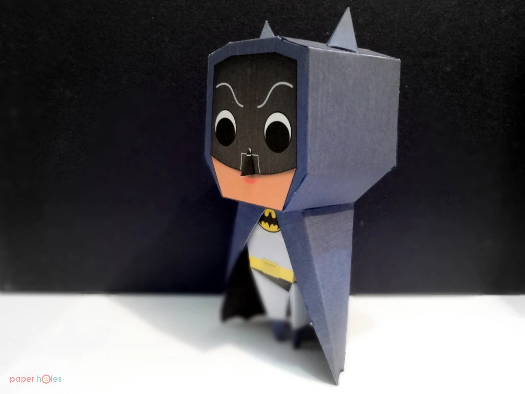 Classic Batman Papertoy in action