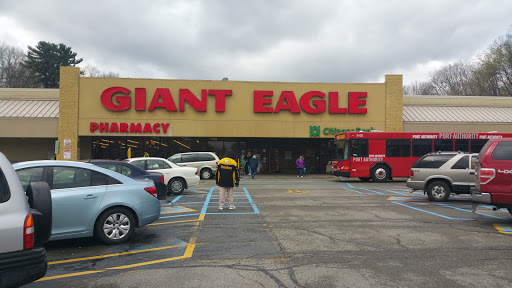 Supermarket «Giant Eagle Supermarket», reviews and photos, 1029 W View Park Dr, West View, PA 15229, USA