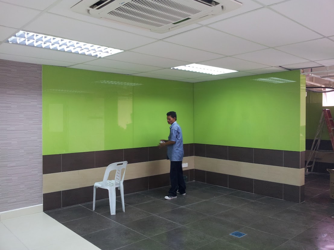 cleaning wall tiles