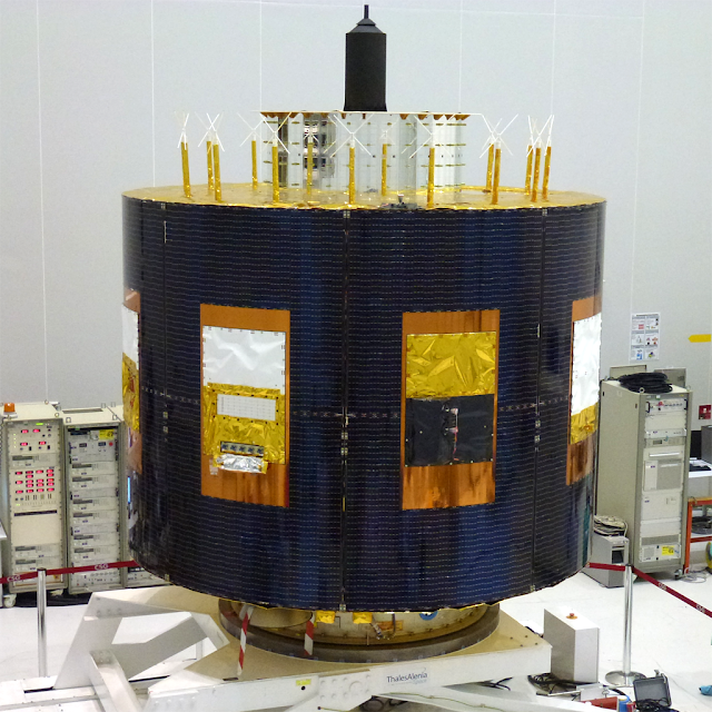 El satélite meteorológico Meteosat-10 envía su primera fotografía