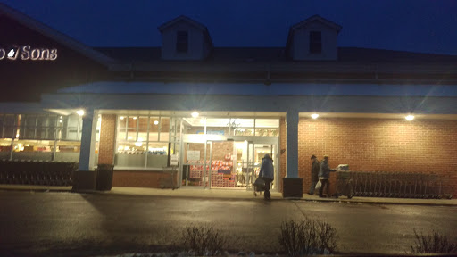 Grocery Store «DeCicco & Sons», reviews and photos, 230 Saw Mill River Rd, Millwood, NY 10546, USA