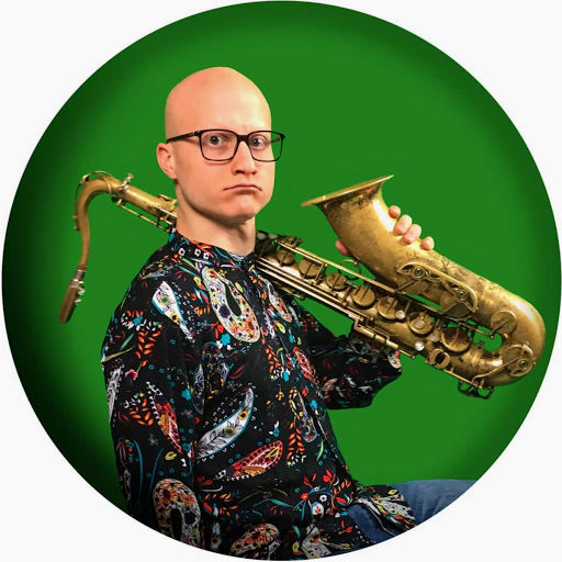 Davide Romeo - Saxofoonles - Pianoles voor beginners - Jazz Music Teacher - Muziek Leraar logo