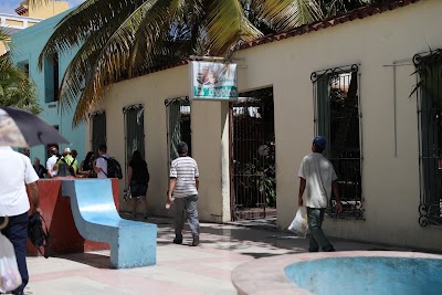 Photos of El Tr&oacute;pico