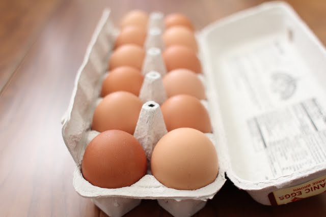 photo of a carton of eggs