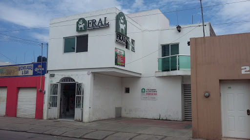Fral Hospital Clínica Veterinaria, 1° de Mayo 274, Cd Guzmán Centro, 49000 Cd Guzman, Jal., México, Hospital veterinario | JAL