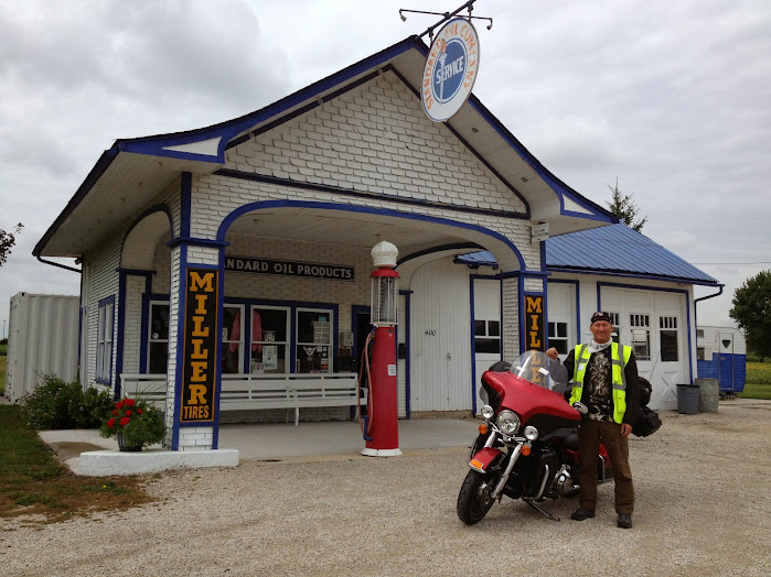 Peterbrownroute66 filling station at Odell