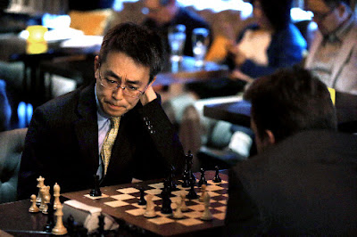 将棋の羽生善治２冠、イギリスのチェス名人「グランドマスター」と引き分け