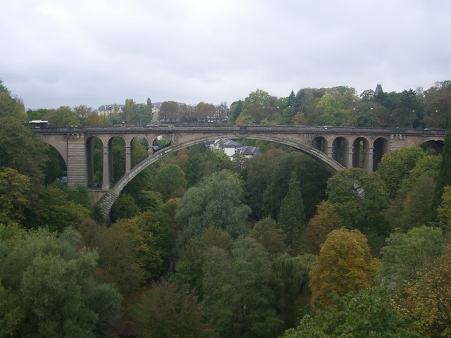 4º día, 11 de octubre de 2011, Trier- Luxemburgo- Frankfurt Hahn - Ruta del Rin (10)