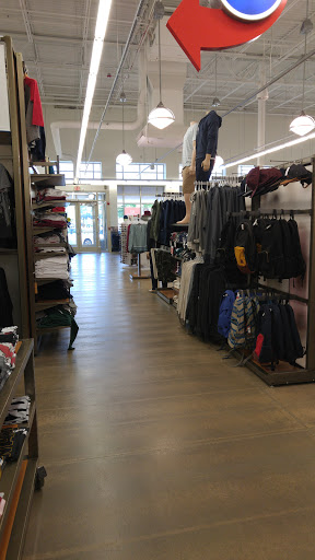 Clothing Store «Old Navy», reviews and photos, 2 Meadow Cir Dr, Lake St Louis, MO 63367, USA